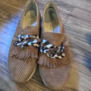 Brown soft-waves loafers great shape